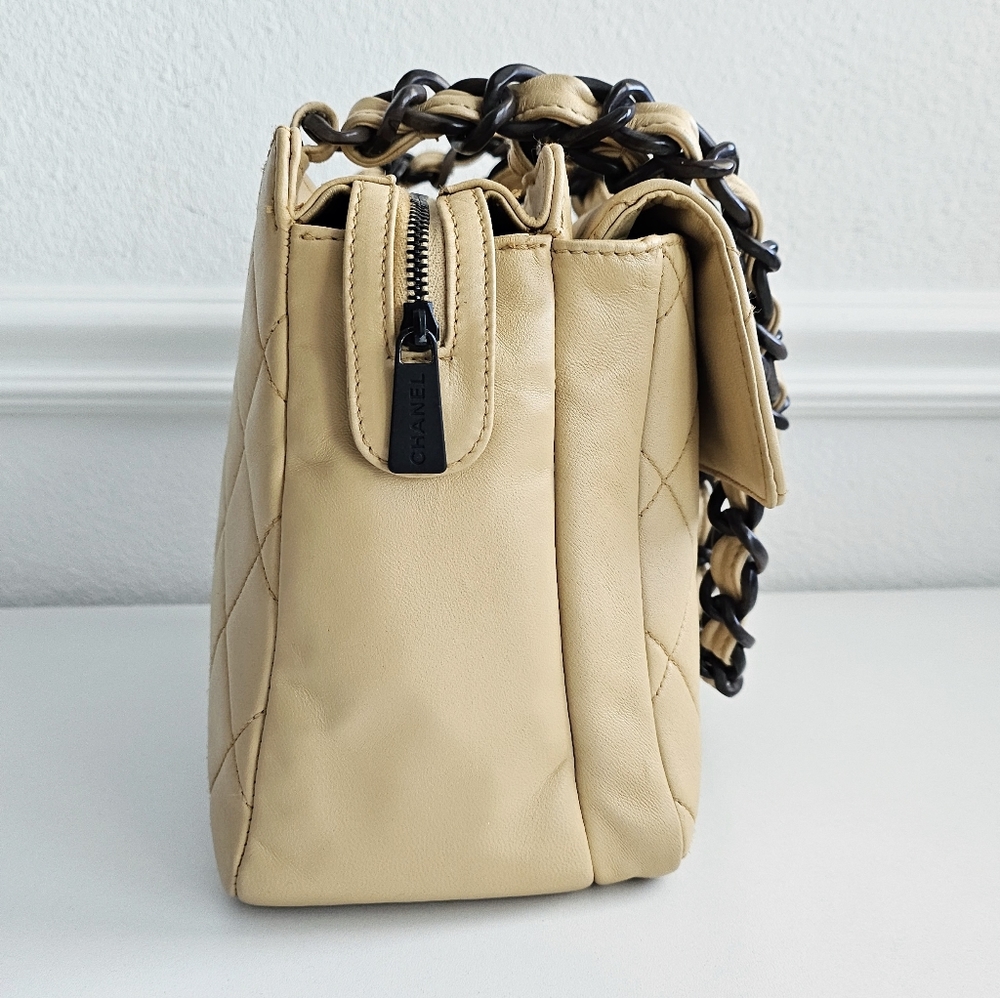 Chanel Beige Quilted Flap Bag - Picture 6 of 13